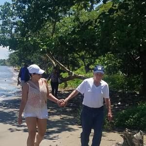 Meet your Posher, Rosa